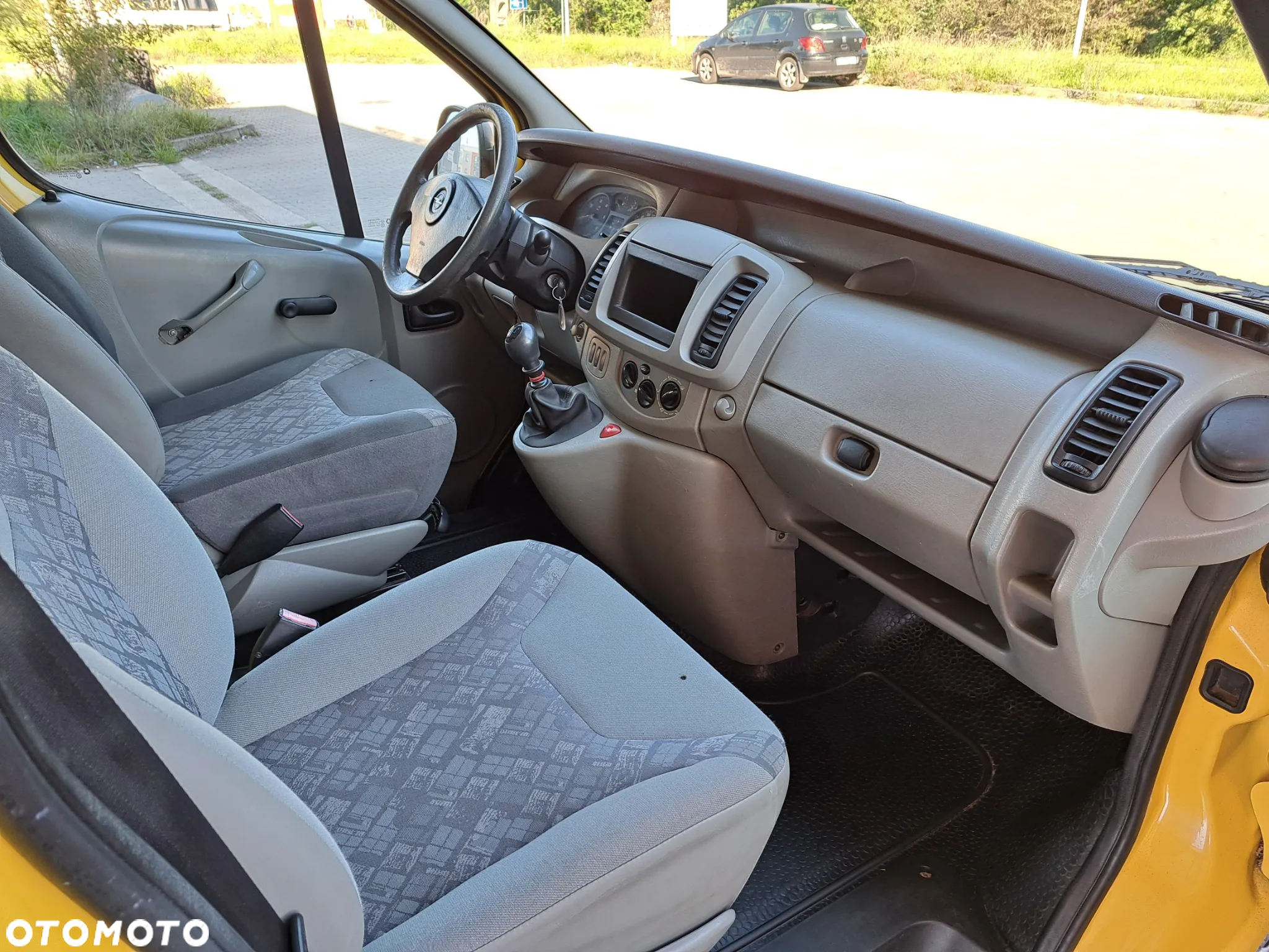 Opel Vivaro - 18