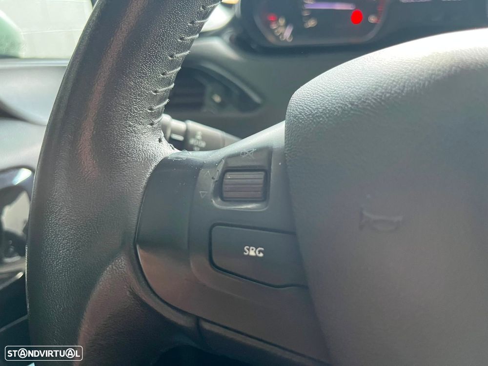 Peugeot 208 1.6 BlueHDi - 20