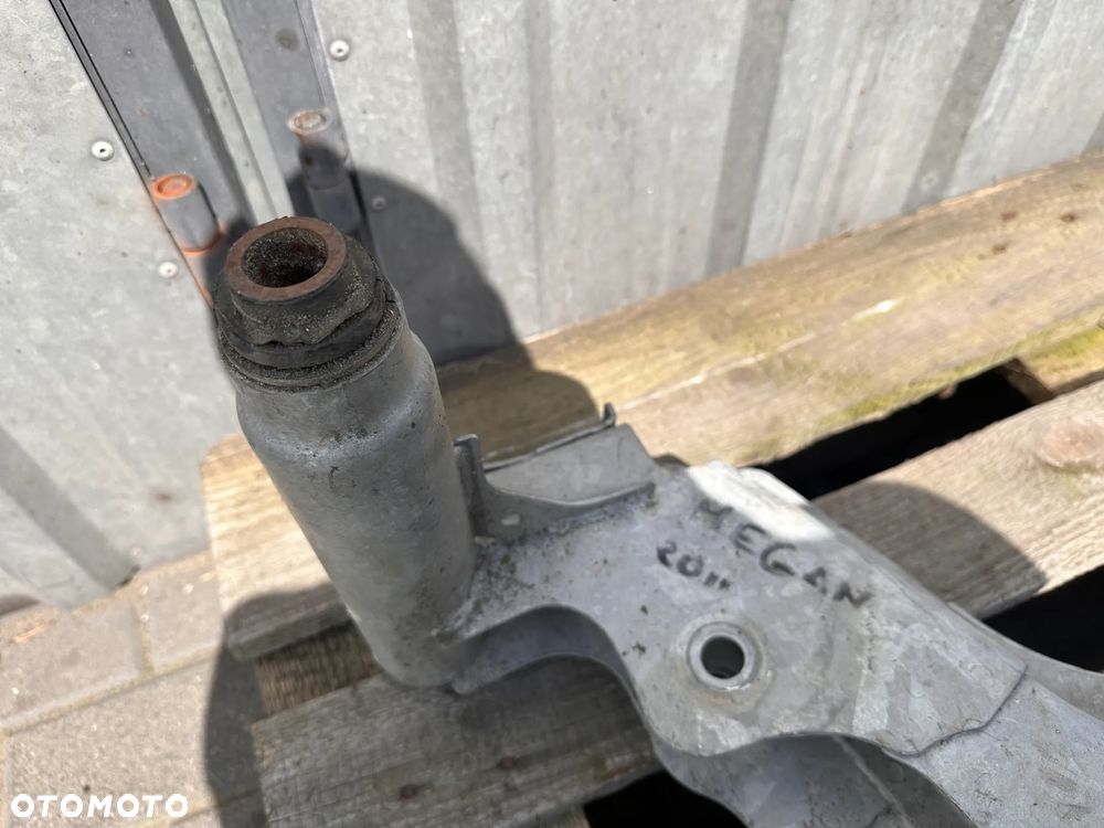 Sanki Renault Megane III 1.9 - 10