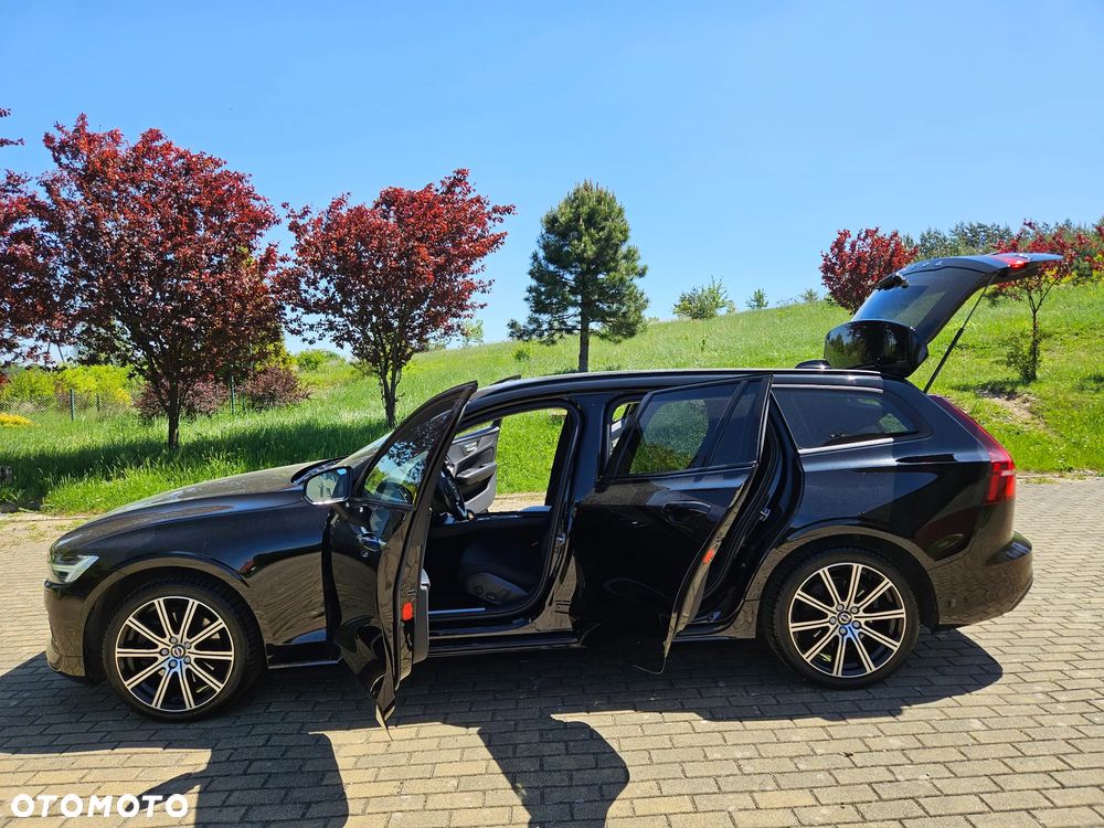 Volvo V60 D4 Momentum Pro - 34