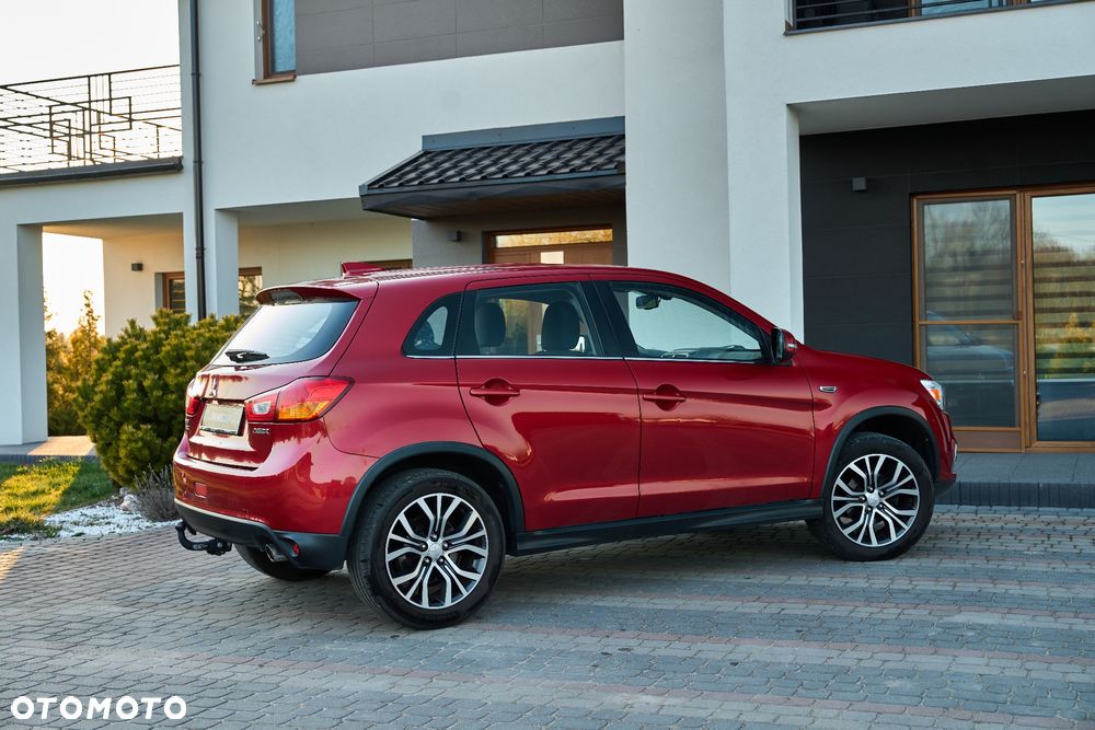 Mitsubishi ASX - 10