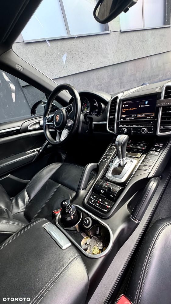 Porsche Cayenne S E-Hybrid - 25