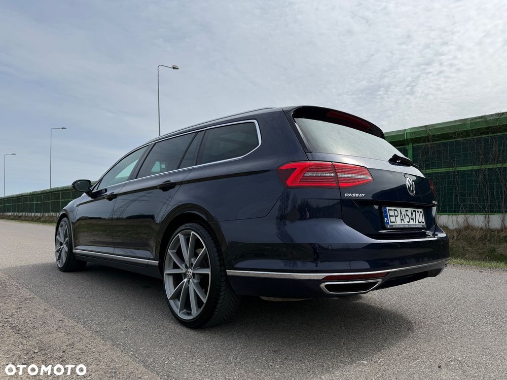 Volkswagen Passat - 18