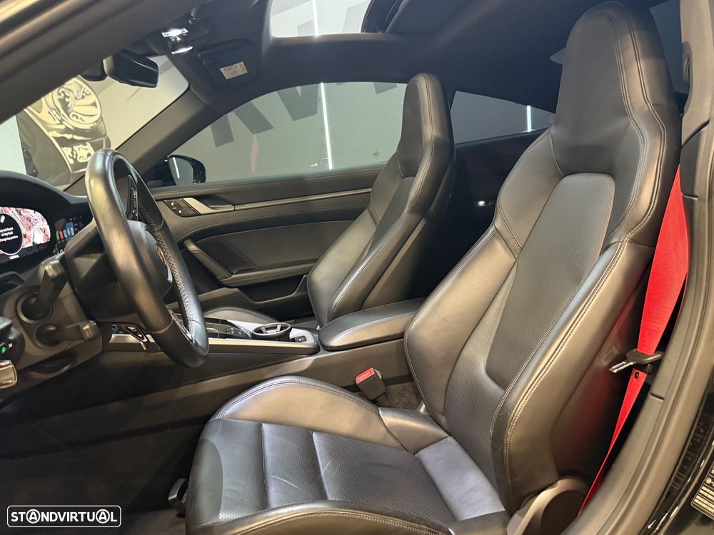 Porsche 911 (992) Carrera S PDK - 4