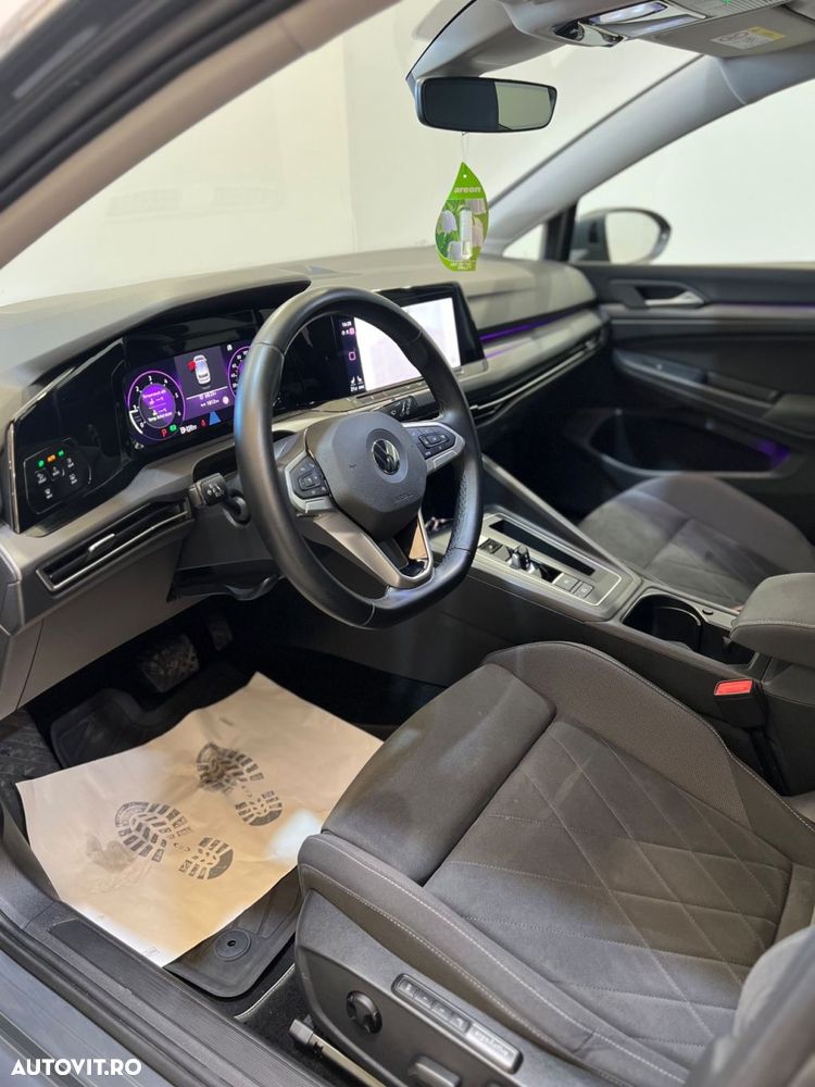 Volkswagen Golf - 12