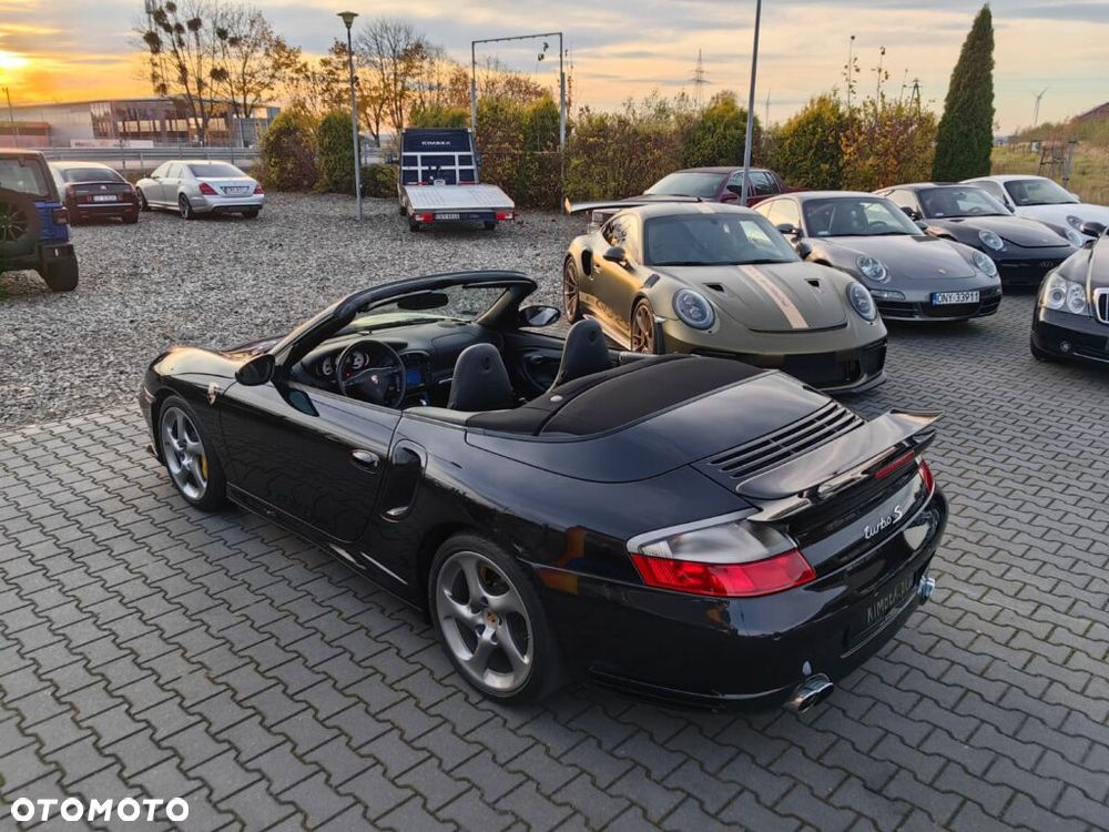 Porsche 911 - 9