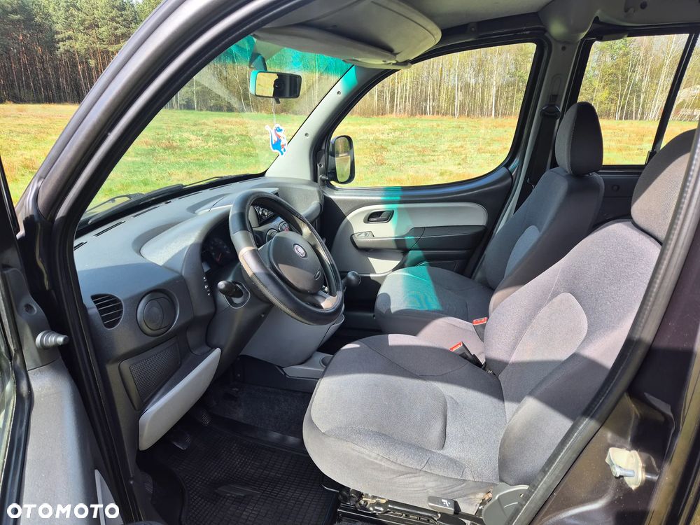 Fiat Doblo 1.9 JTD Active - 21