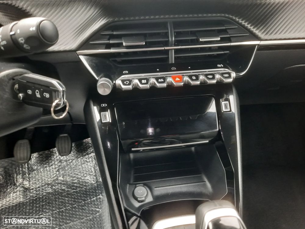 Peugeot 2008 1.2 PureTech Allure Pack - 34