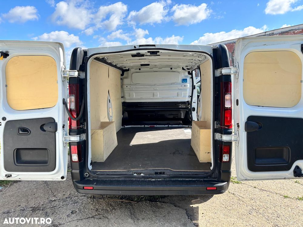 Renault TRAFIC - 9