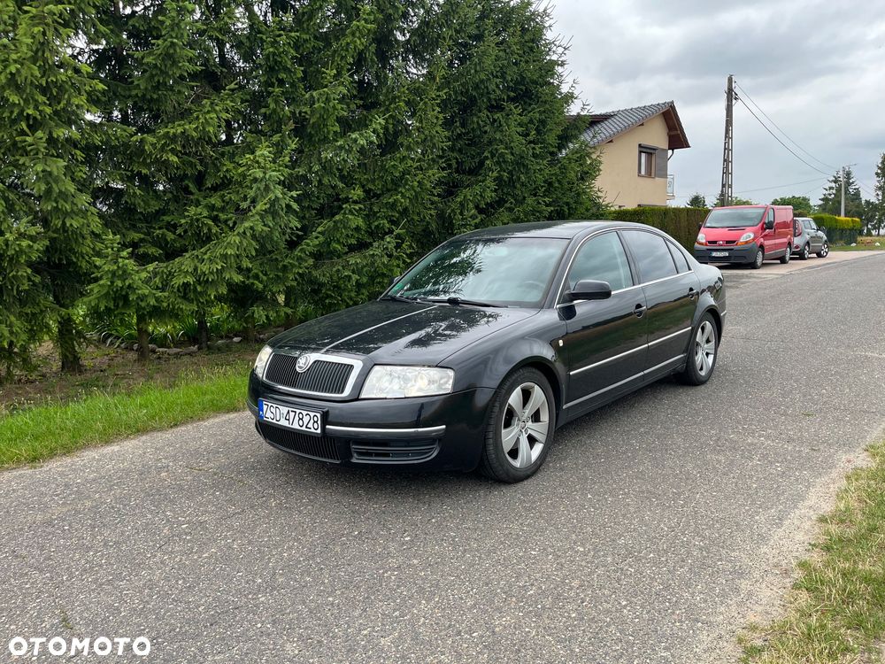 Skoda Superb - 1