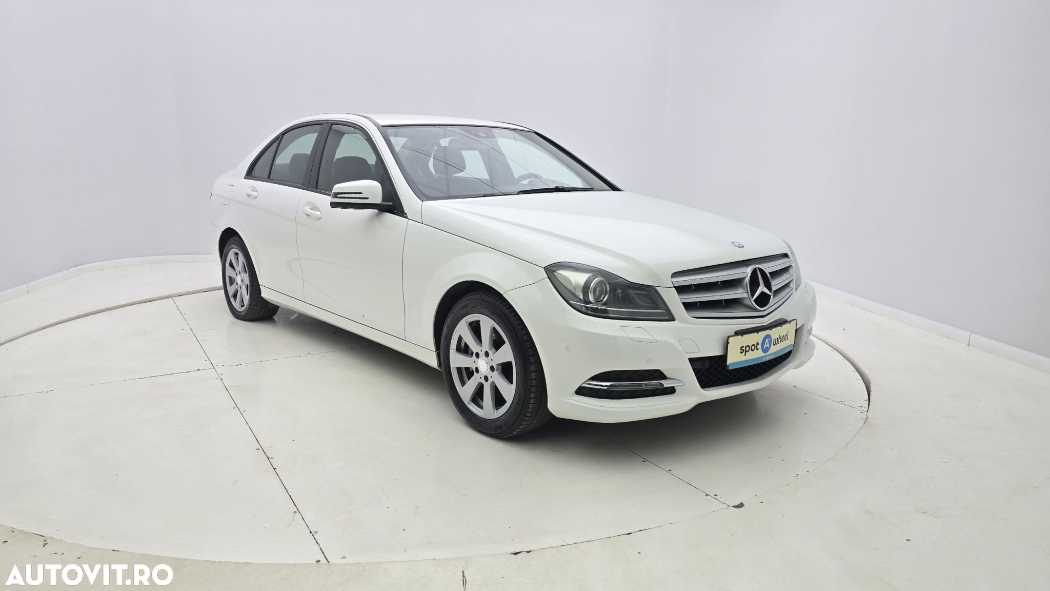 Mercedes-Benz C - 5
