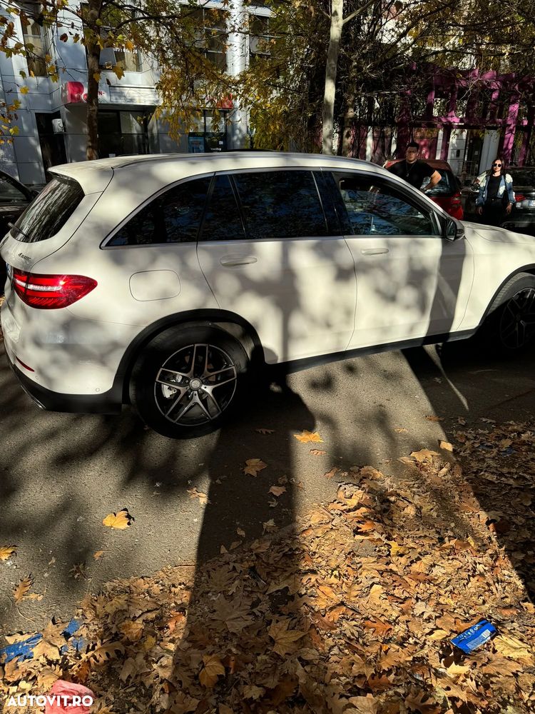 Mercedes-Benz GLC 250 d 4Matic 9G-TRONIC AMG Line - 12