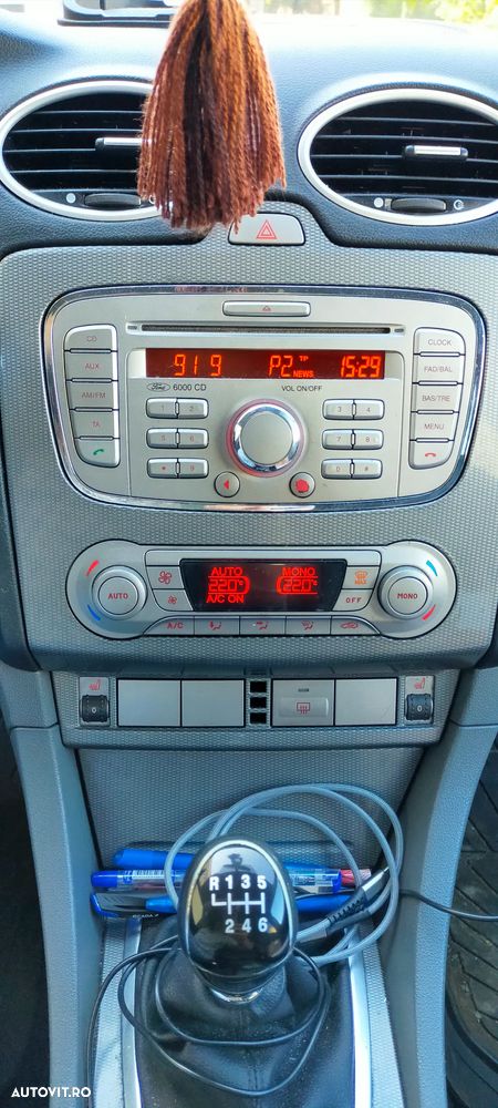 Ford Focus Turnier 2.0 TDCi DPF Titanium - 10