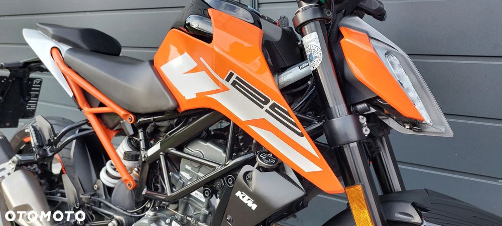 KTM Duke 125 - 24