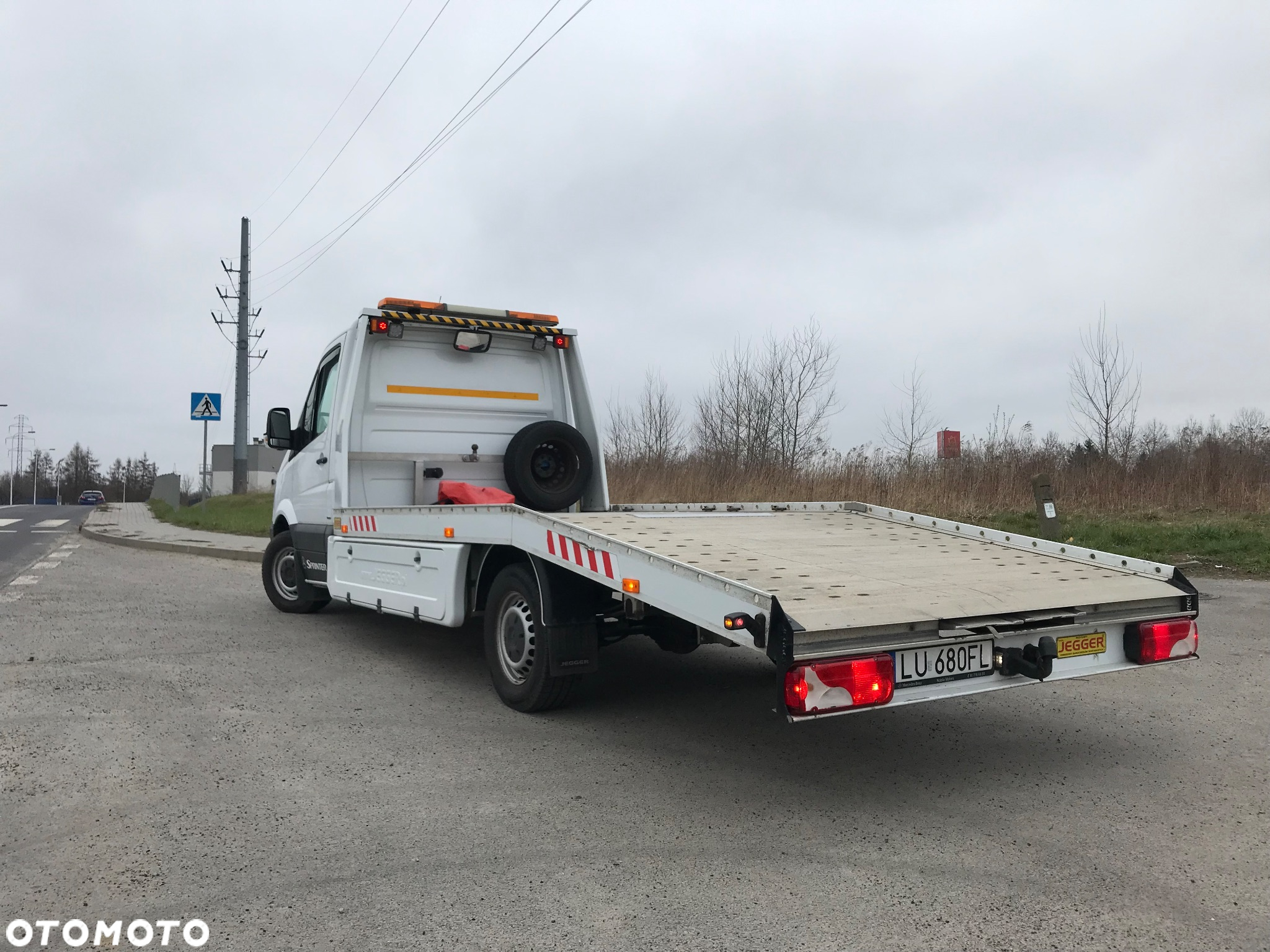 Mercedes-Benz Sprinter 319 - 17
