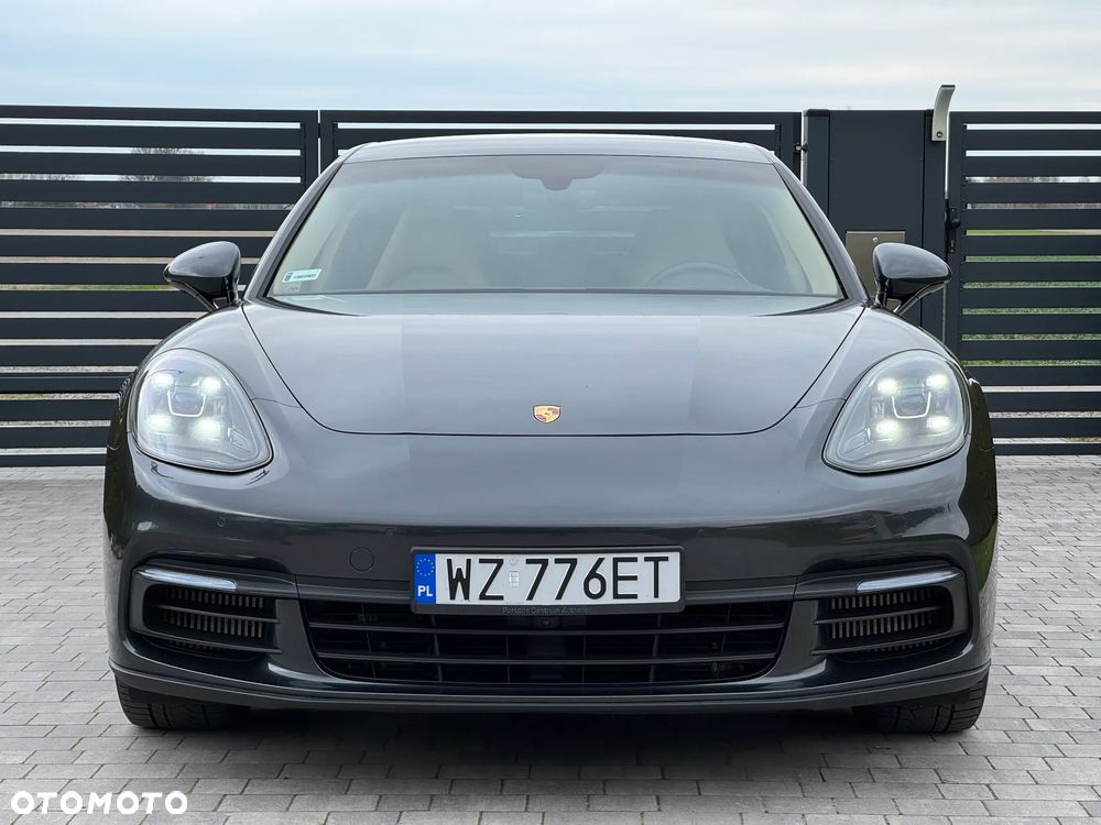 Porsche Panamera 4 - 13