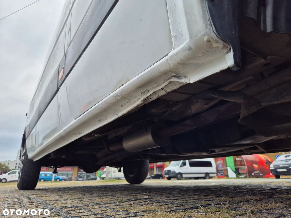 Mercedes-Benz Sprinter - 27