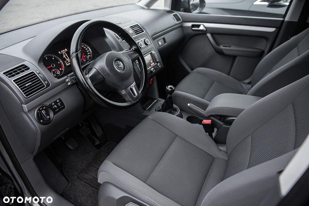 Volkswagen Touran 1.6 TDI DPF BlueMotion Technology Comfortline - 15