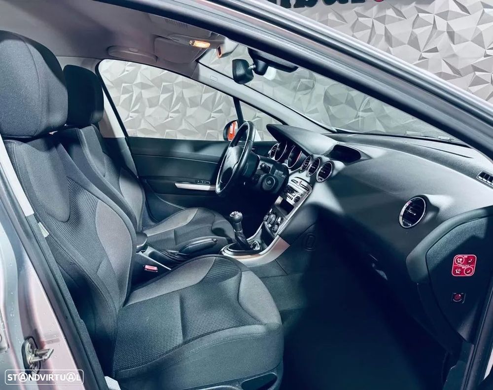 Peugeot 308 1.6 HDi Executive - 11