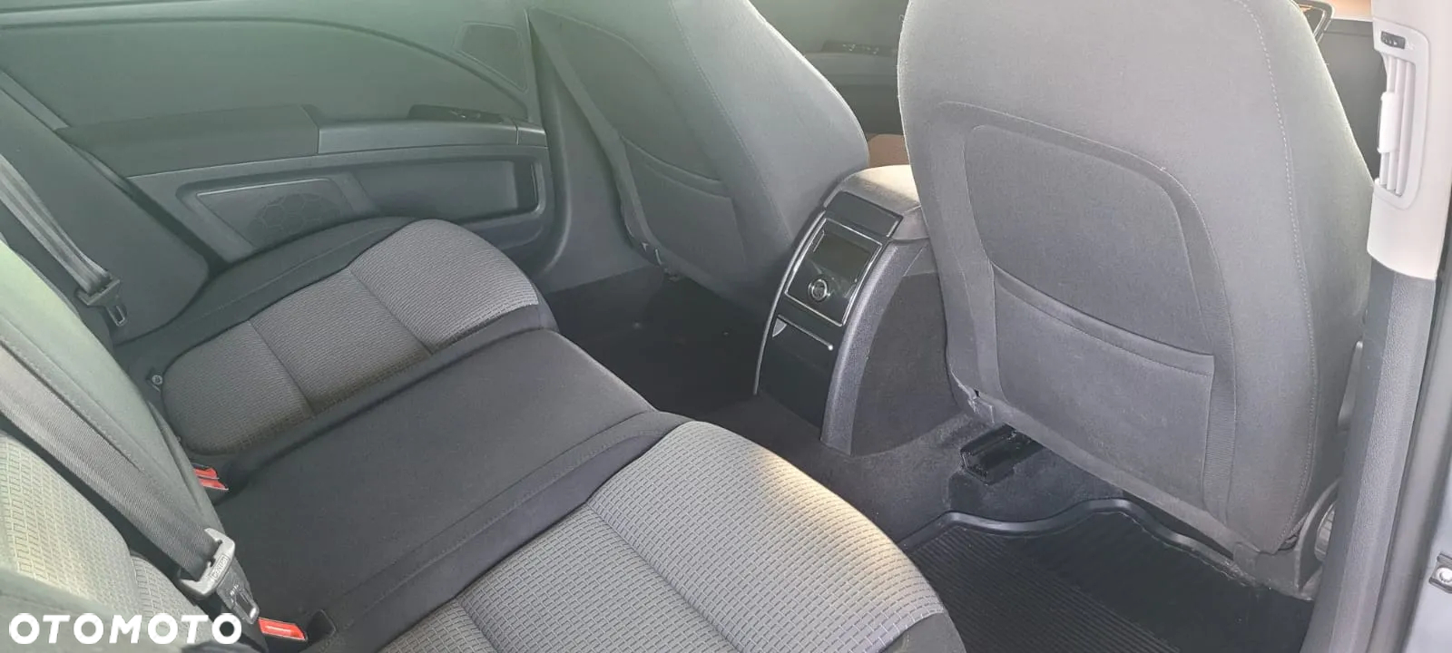 Skoda Superb 1.8 TSI Ambition - 9