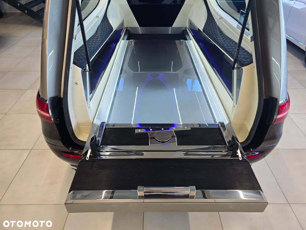 Mercedes-Benz Klasa E 200 Exclusive - 15