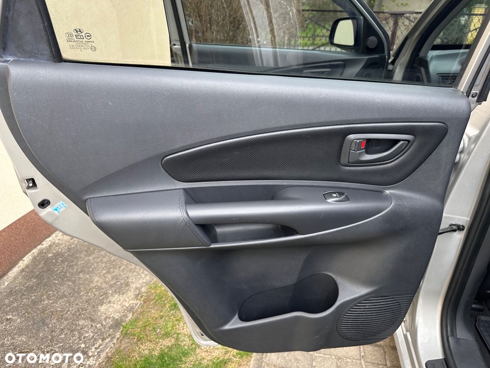 Hyundai Tucson 2.0 4WD GLS - 23