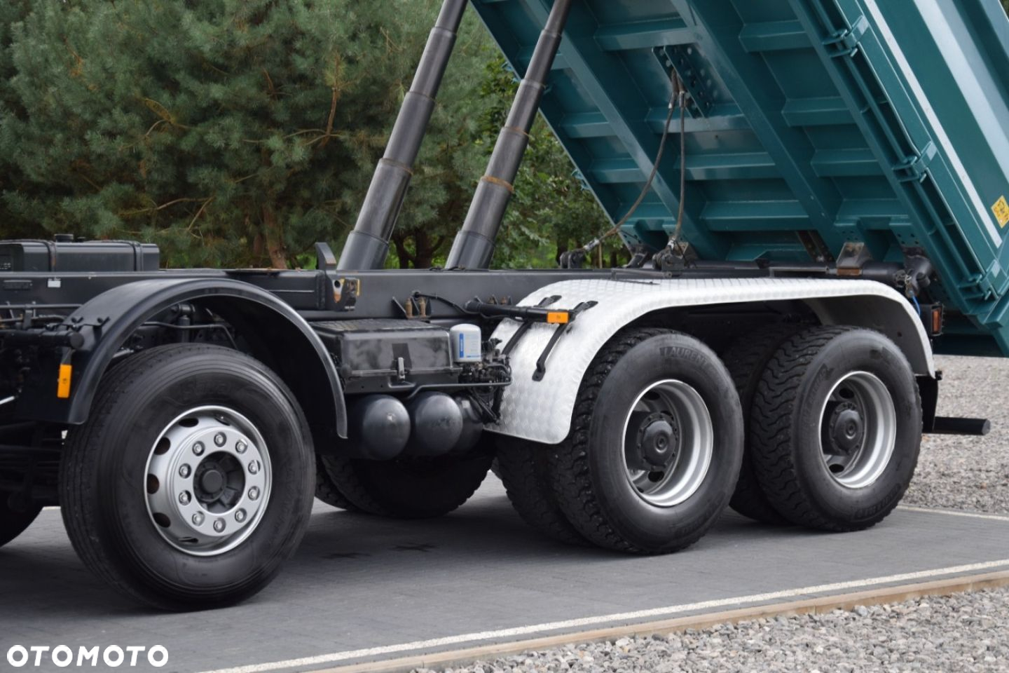 Mercedes-Benz Actros 3244 8x4 Meiller Kipper - 15