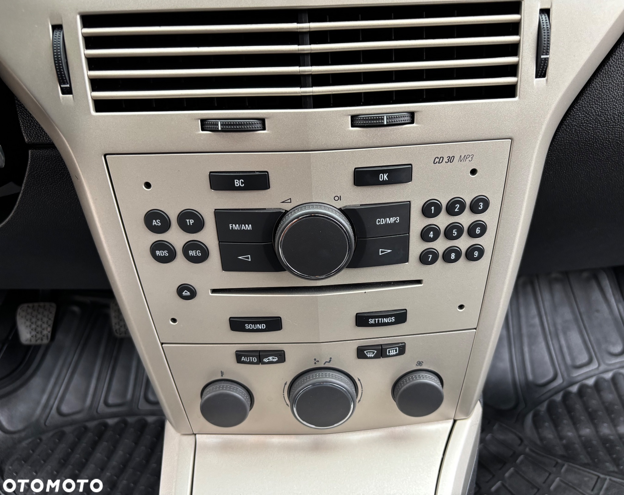 Opel Astra - 20