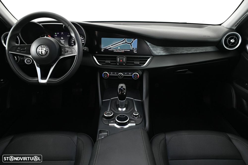 Alfa Romeo Giulia 2.2 D Ti AT8 - 18