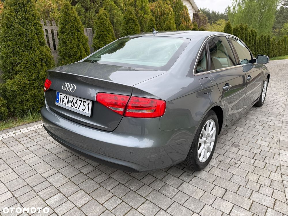 Audi A4 Limousine 2.0 TDI DPF Ambiente - 6