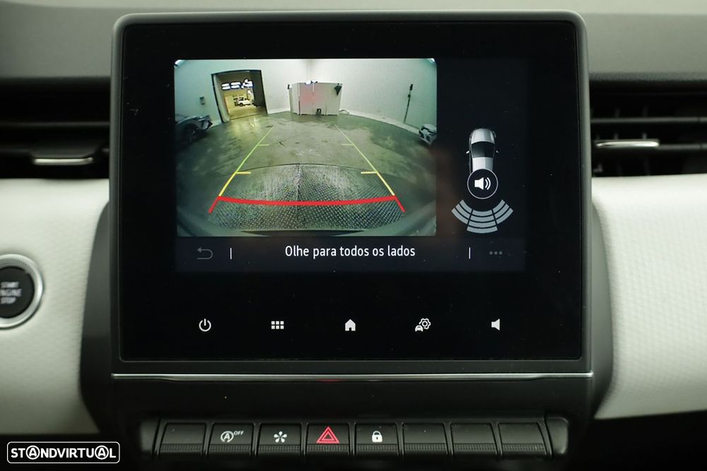 Renault Clio 1.0 TCe Techno Bi-Fuel - 12