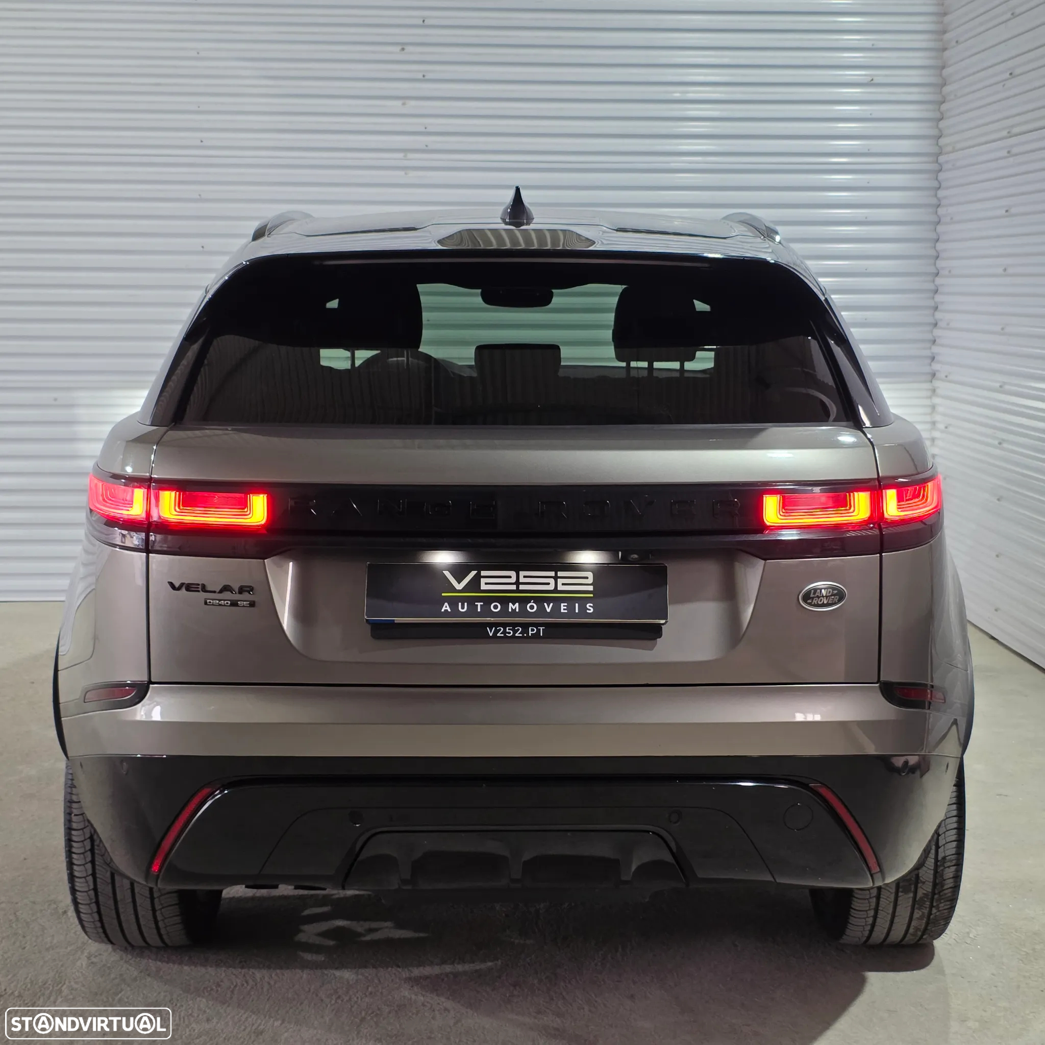 Land Rover Range Rover Velar 2.0 D R-Dynamic HSE - 6