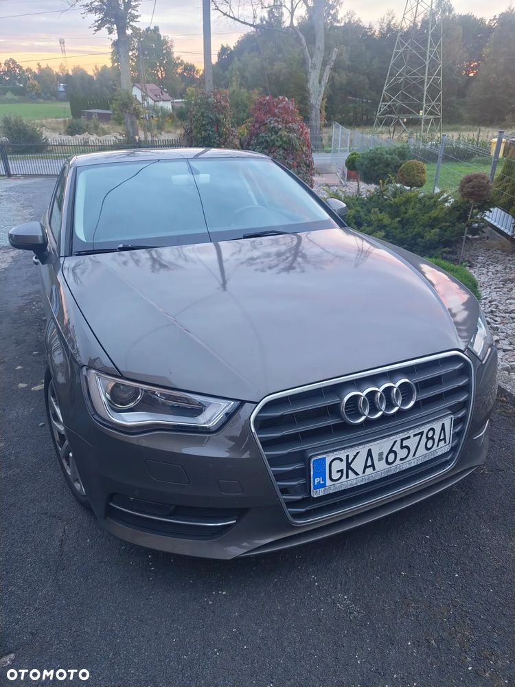 Audi A3 Sportback - 1