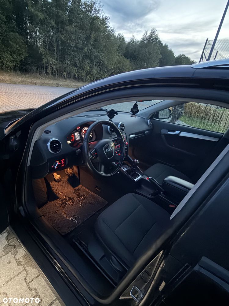 Audi A3 Sportback - 8