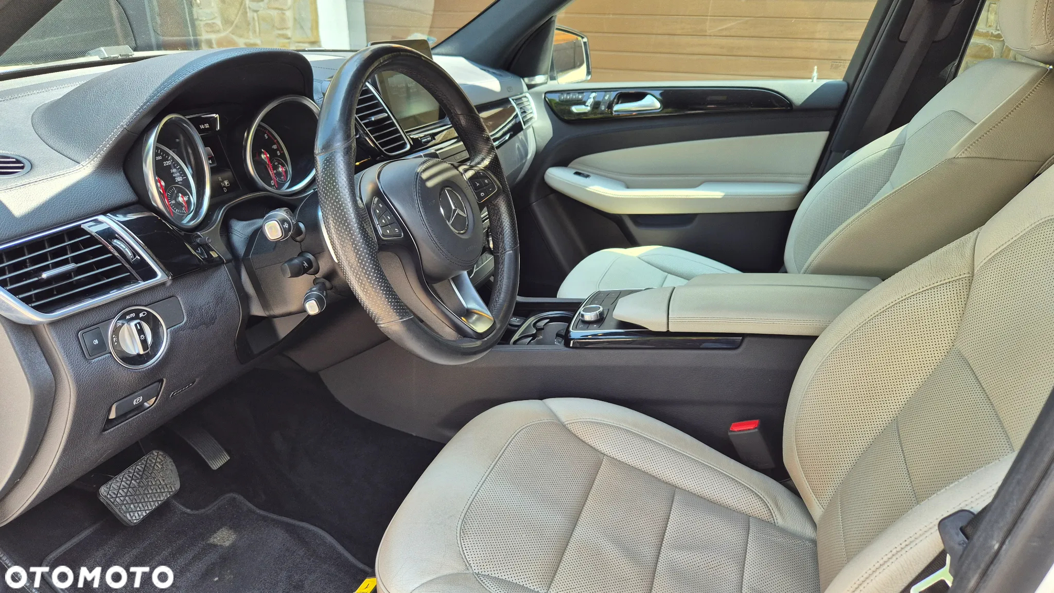 Mercedes-Benz GLS 350 d 4-Matic - 12