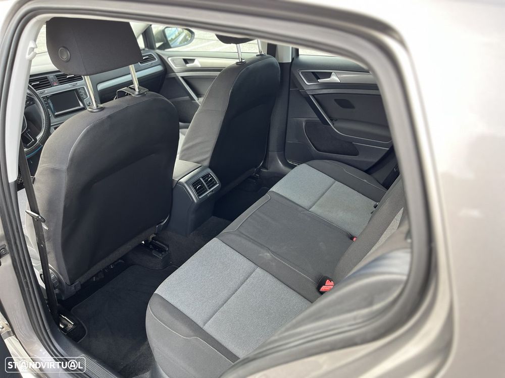 VW Golf 1.6 TDI Trendline - 9
