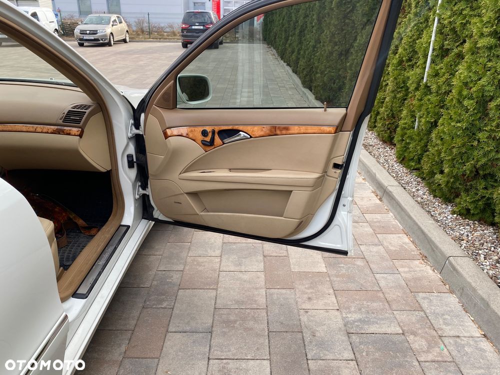 Mercedes-Benz Klasa E 350 7G-TRONIC Elegance - 13