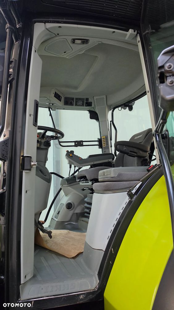 Claas Arion 640 CIS Bardzo Ładny Arion 620 7530 Premium 818 Vario Puma 6830Premium 716 Vario 818 Vario 6190R 6175M - 13
