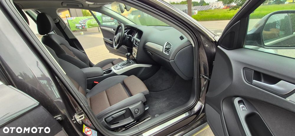 Audi A4 Allroad - 12