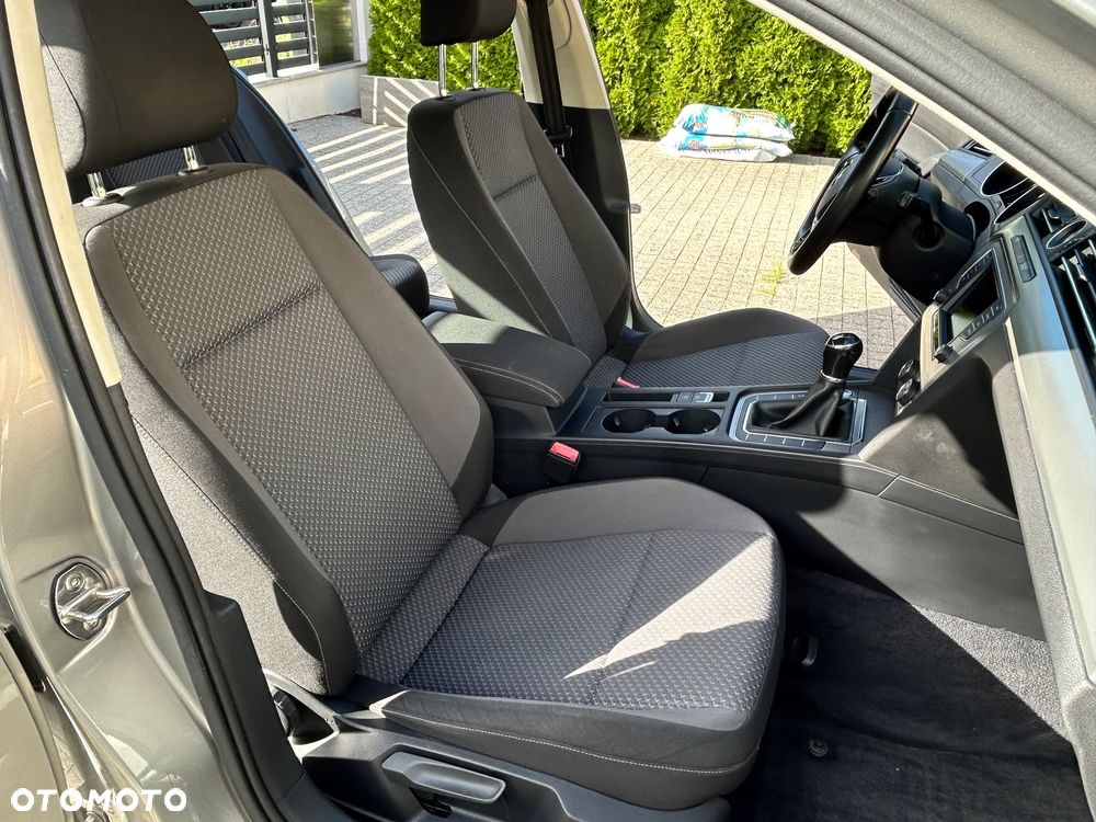 Volkswagen Passat 1.6 TDI BMT Trendline - 9