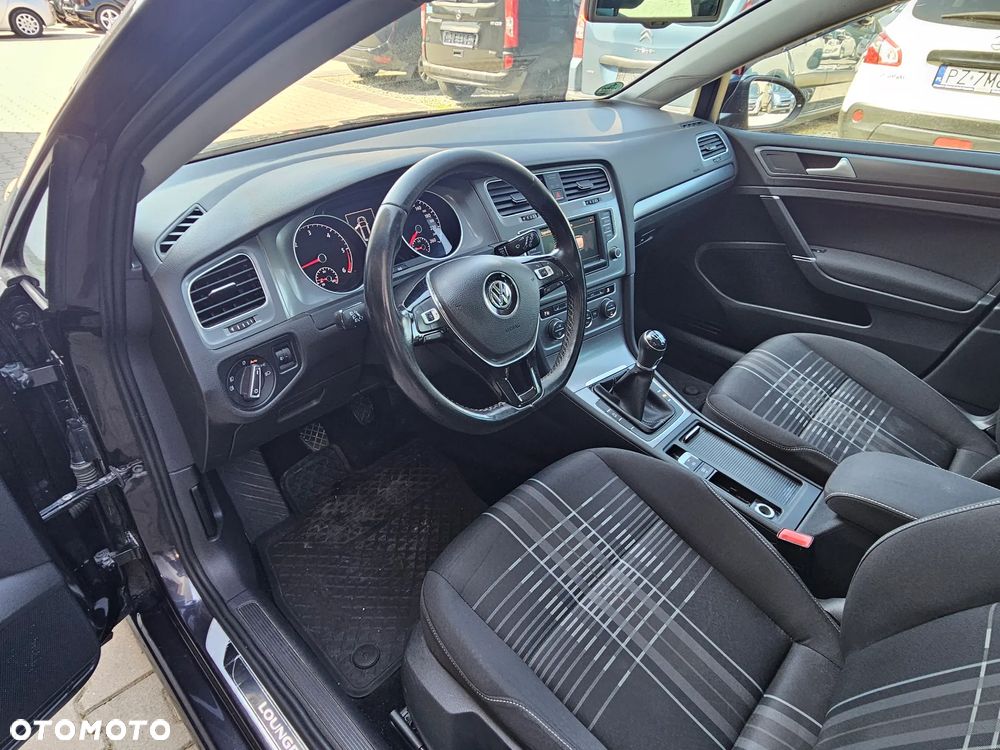 Volkswagen Golf 2.0 TDI BlueMotion Technology Lounge - 23