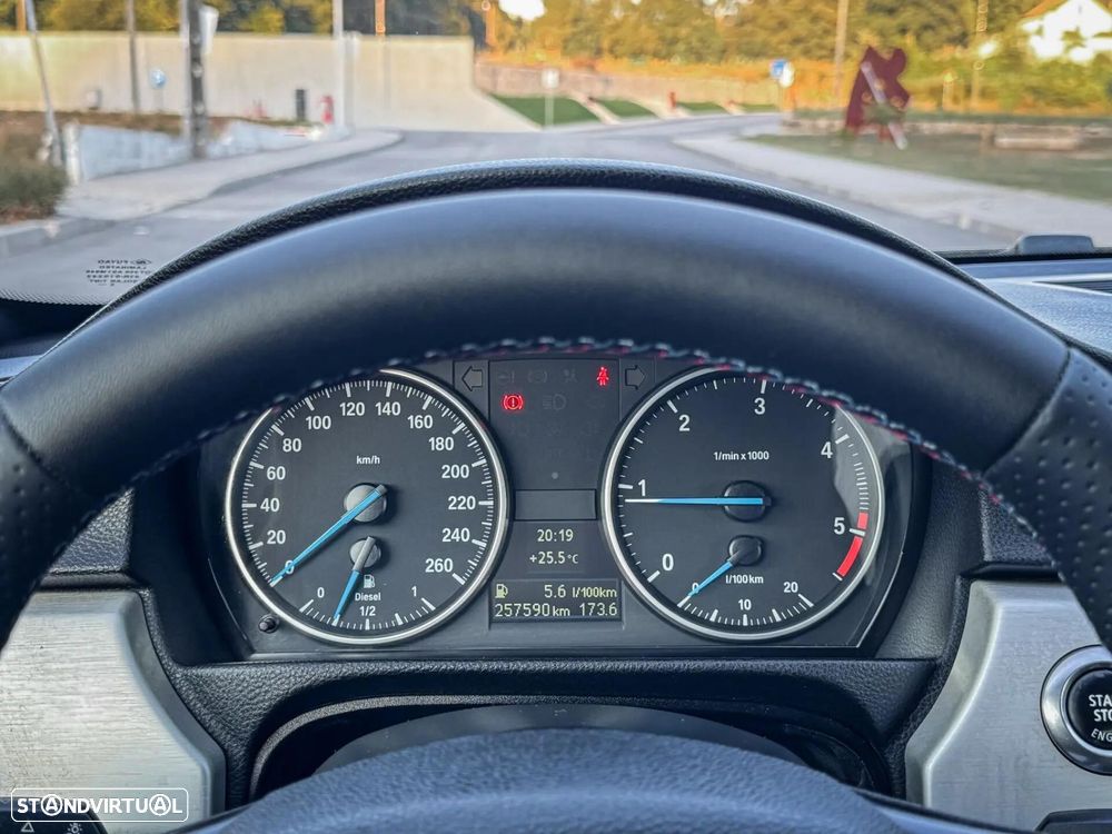 BMW 320 d Coupe - 21