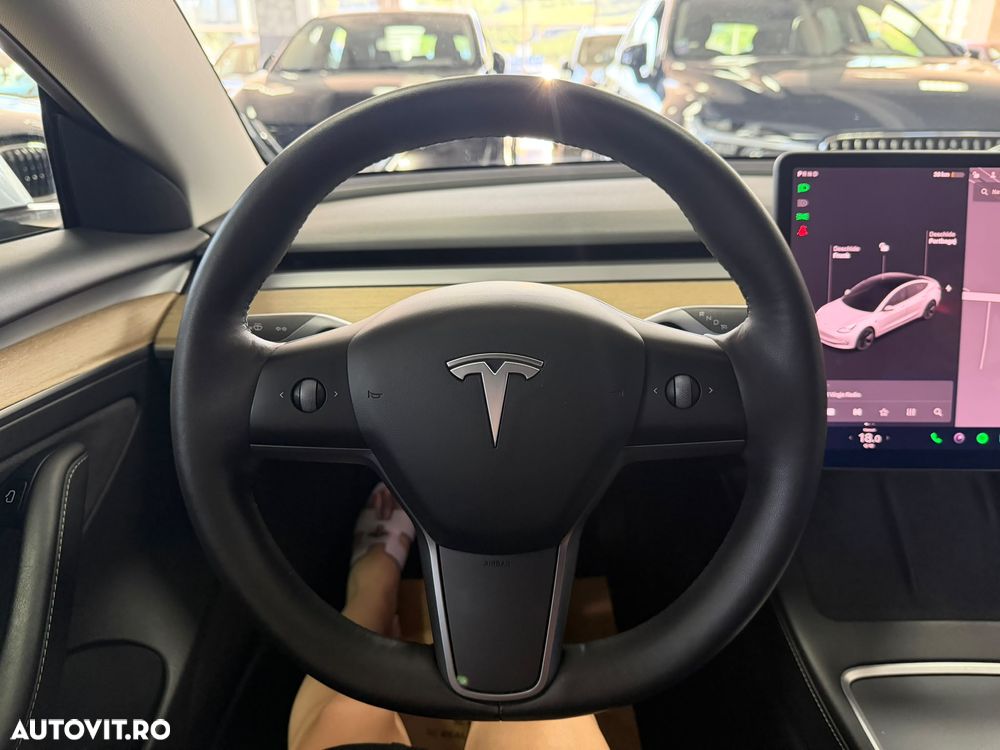 Tesla Model 3 Langstreckenbatterie Allradantrieb Dual Motor - 21