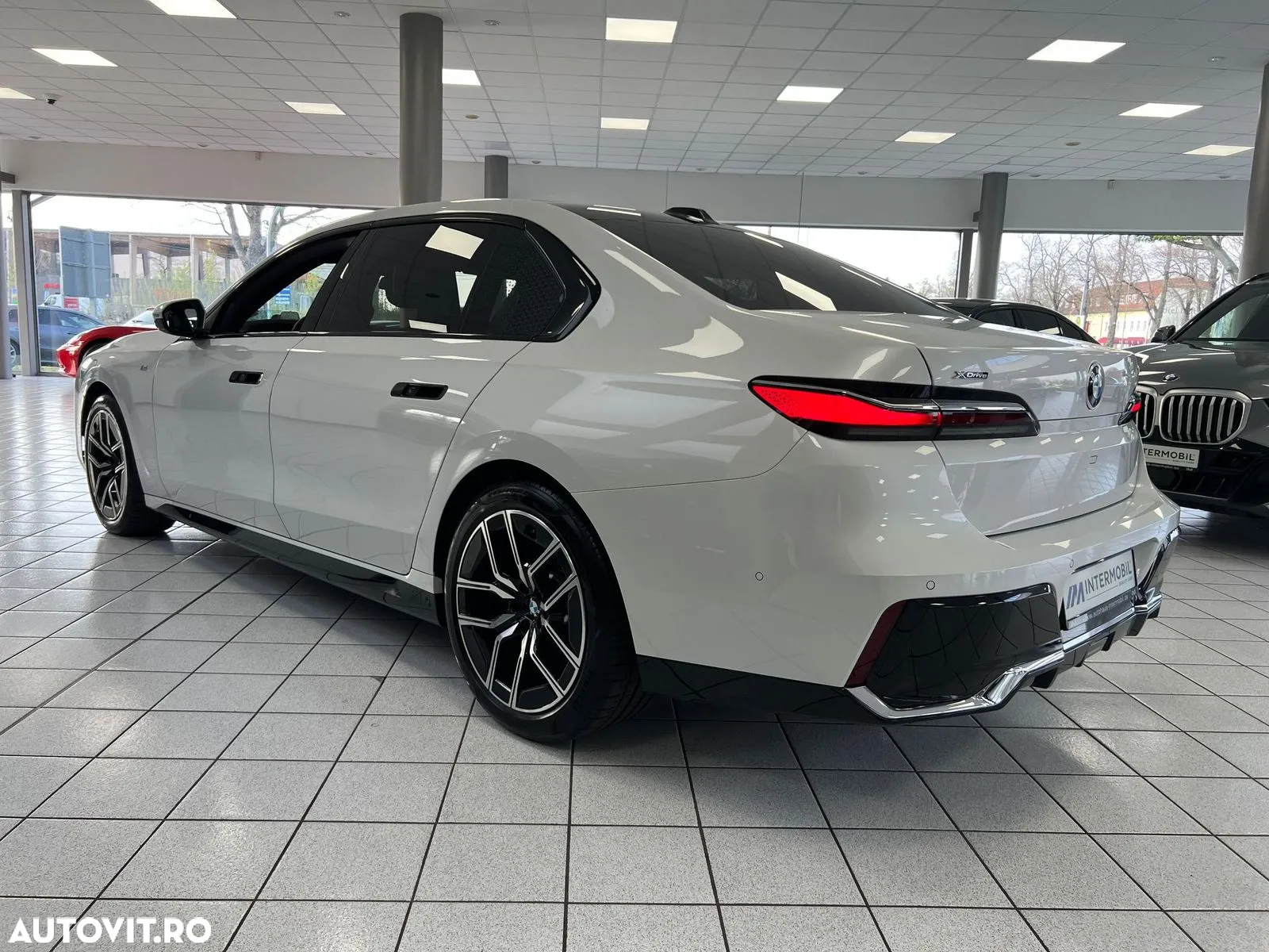 BMW Seria 7 740d xDrive MHEV - 5
