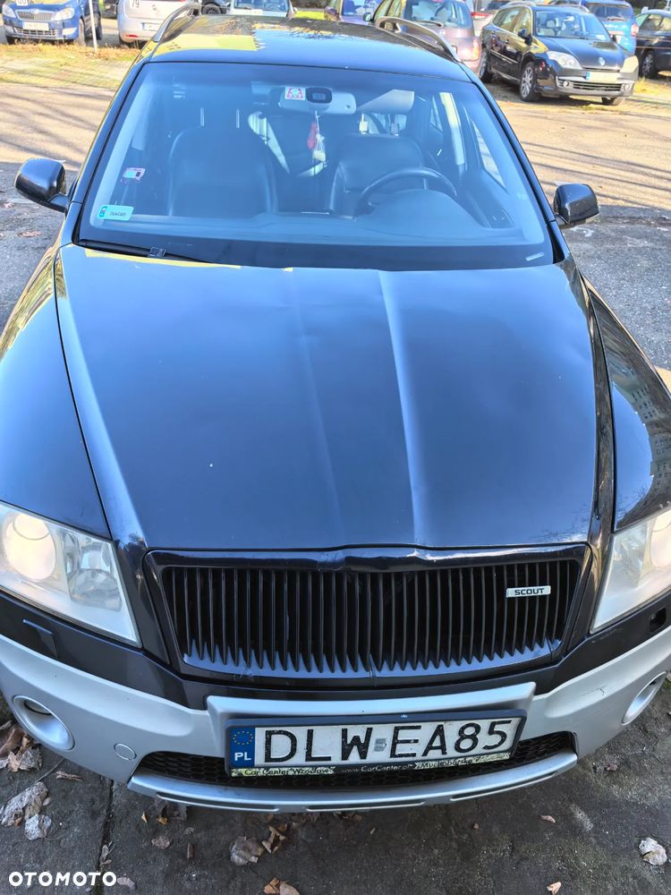 Skoda Octavia 2.0 TDI DPF 4x4 Laurin & Klement - 3