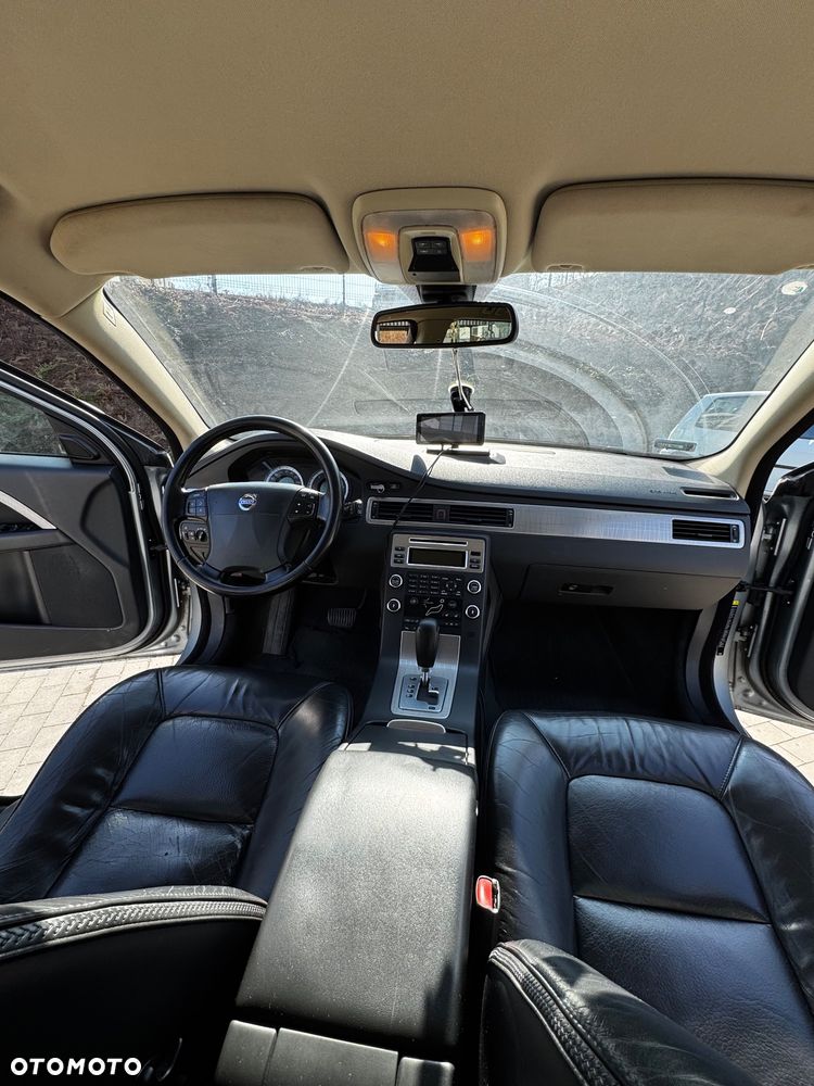 Volvo XC 70 D5 AWD Kinetic - 19