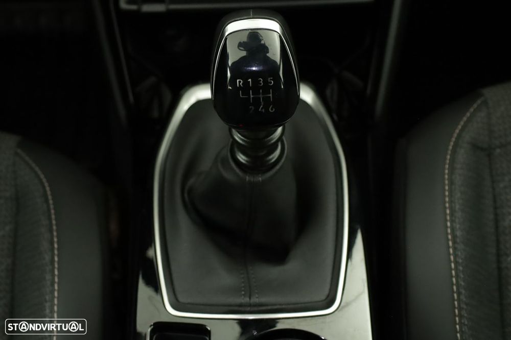 Peugeot 2008 1.2 PureTech Allure - 13