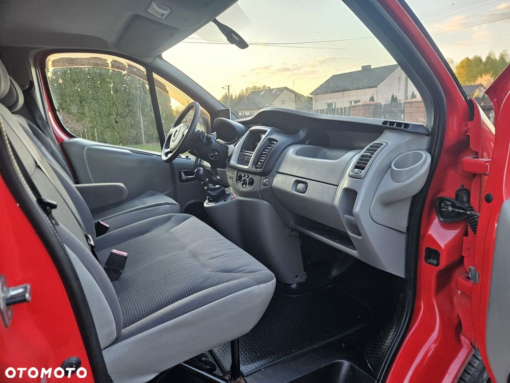 Opel Vivaro - 14