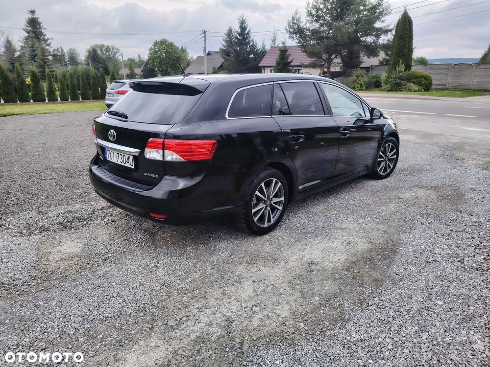 Toyota Avensis 1.8 Comfort - 4