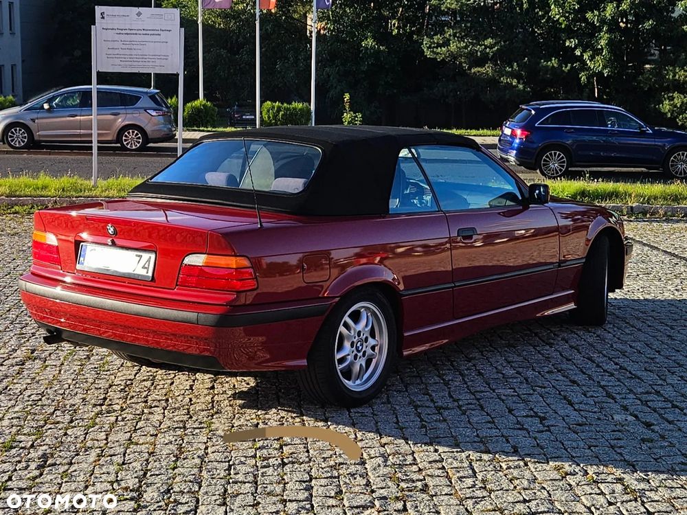 BMW Seria 3 318i - 6